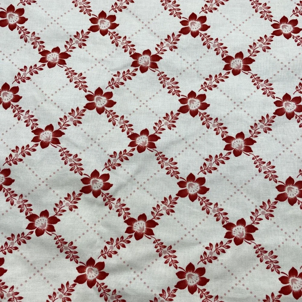 Quilted Christmas Throw Blanket Tree Santa Snowman Stocking Holiday Decor‎ 44x35